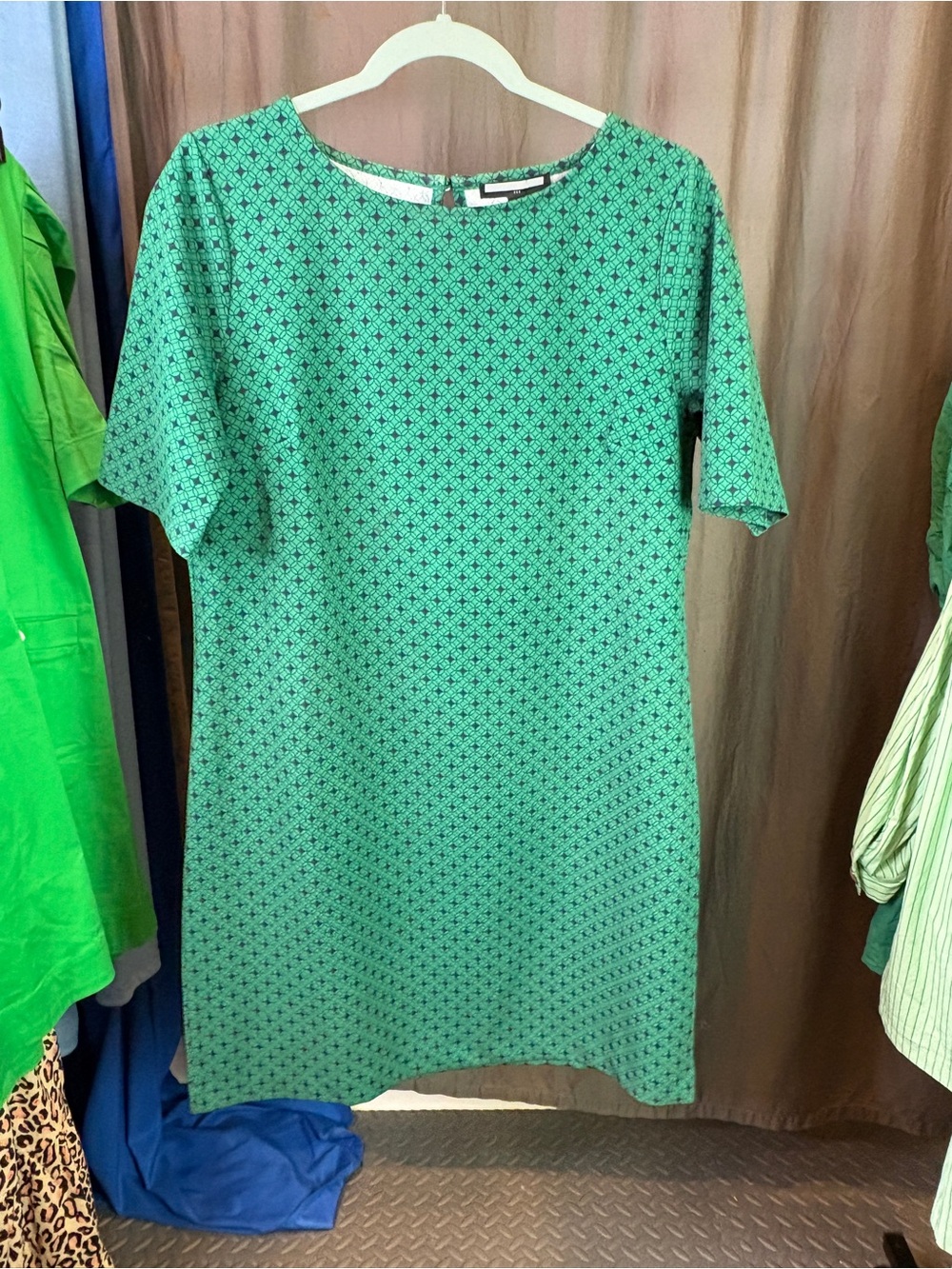 Green Patterned Short Sleeve Shift Dress